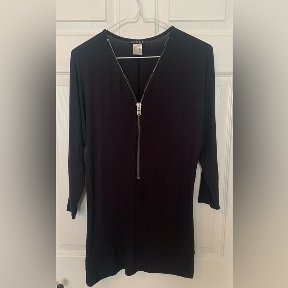 Venus Shirt - Size Small - Picture 2 of 4